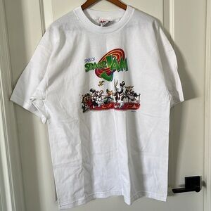 Warner Bros Space Jam Graphic shirt 1996 vintage